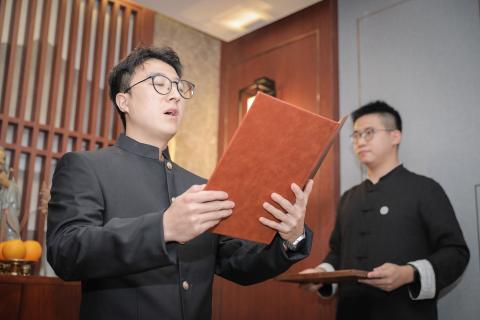 罗湖区委统战部副部长、工商联党组书记叶志伟一行到豪门国际调研