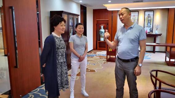 赣江南昌经开区领导受邀访问豪门国际加速器，为优质项目落地南昌创造新机遇